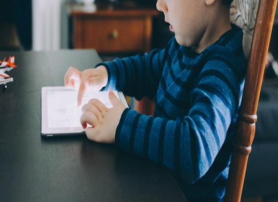 How to manage, control your child’s screen time.