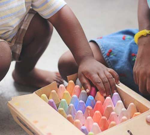 7 Fun Ways To Keep Your Child Productively Engaged